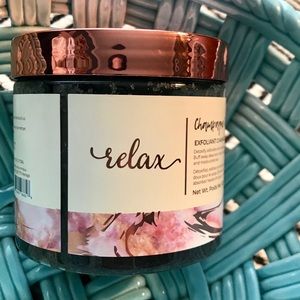 NWT Manna Kadar Champagne Body Scrub